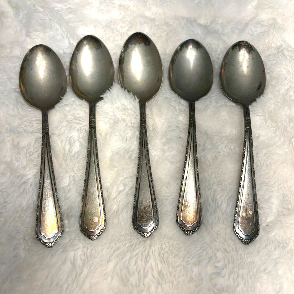 Vintage Cromwell Silverplate Set 5 Spoons Large 8"